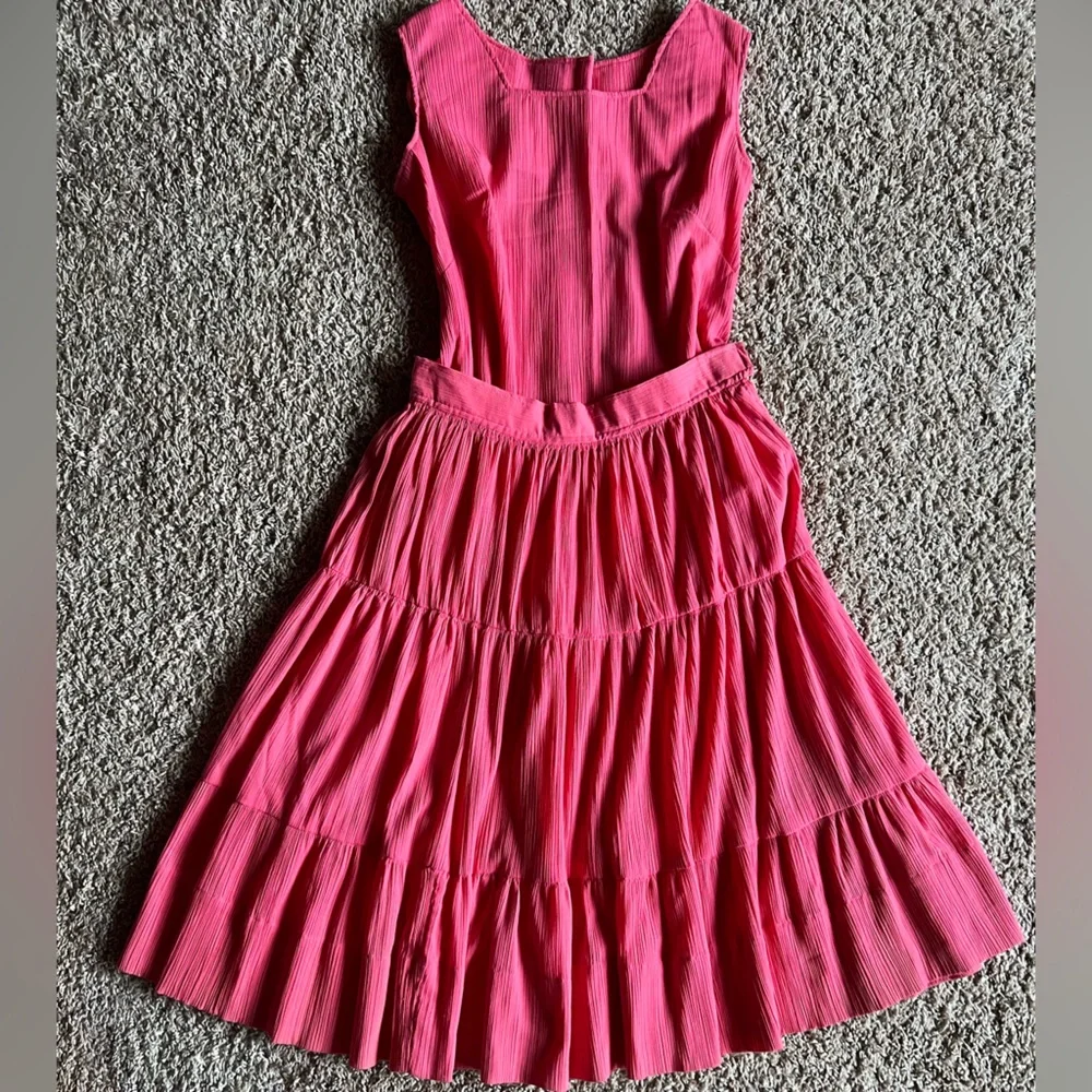 VINTAGE HANDMADE, One-Of-A-Kind Hibiscus Pink Tiered Skirt Set. - Picture 2 of 16